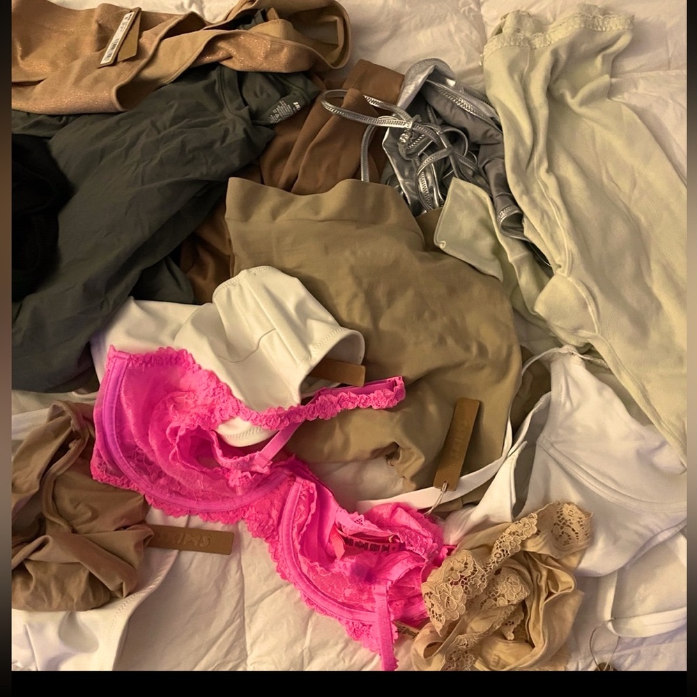 SKIMS bundle 12 pieces